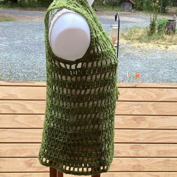 Vintage avocado Green Crochet Open Vest with tie size M/ L 1970’s true vintage - Picture 3 of 4